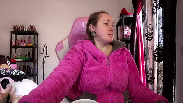 kisicaxx online show from January 15, 8:29 am