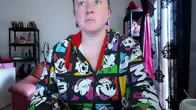 kisicaxx online show from March 24, 10:37 am