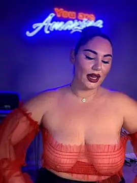 Snapshot of lovely_beast chatting on November 11, 5:41 pm lovely beast online show from November 11, 5:41 pm