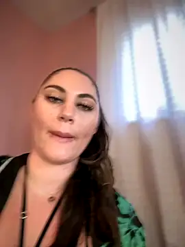 lovely beast online show from January 7, 5:51 pm