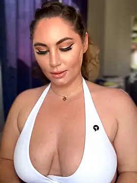 lovely beast online show from March 11, 3:06 pm