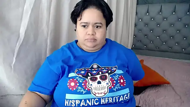 Snapshot of hotlesby4uxxx chatting on January 7, 11:14 pm hotlesby4uxxx online show from January 7, 11:14 pm