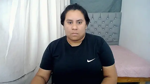 Snapshot of hotlesby4uxxx chatting on December 30, 8:04 pm hotlesby4uxxx online show from December 30, 8:04 pm