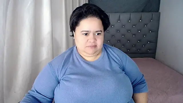 Snapshot of hotlesby4uxxx chatting on December 28, 1:49 pm hotlesby4uxxx online show from December 28, 1:49 pm