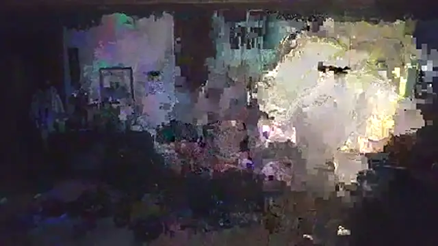 Snapshot of 19chubbylover81 chatting on January 8, 2:06 am 19chubbylover81 online show from January 8, 2:06 am