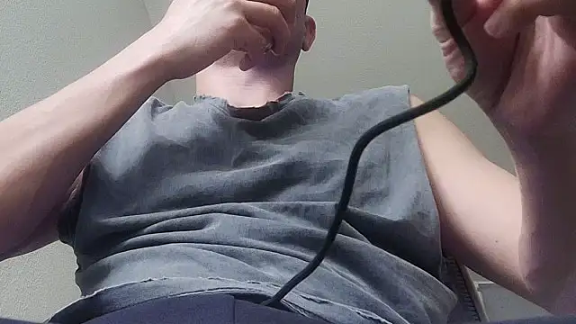 Snapshot of SebastianReiss chatting on July 4, 4:08 am SebastianReiss online show from July 4, 4:08 am