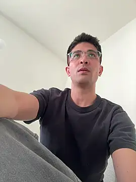 SebastianReiss online show from April 18, 1:19 am