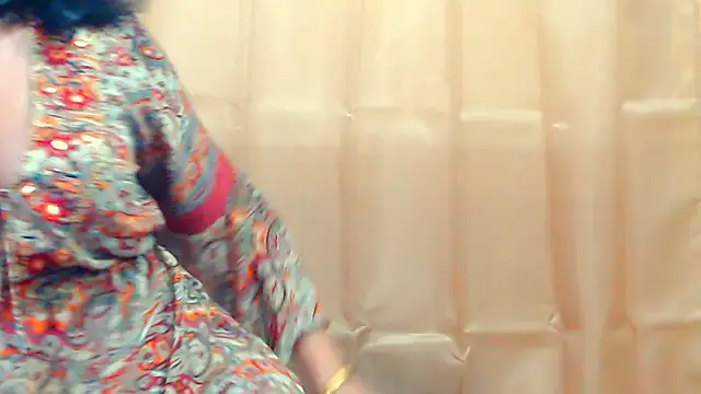 Snapshot of Fun4tipz chatting on October 7, 2:12 am Fun4tipz online show from October 7, 2:12 am