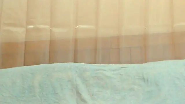 Snapshot of Fun4tipz chatting on October 13, 12:01 am Fun4tipz online show from October 13, 12:01 am