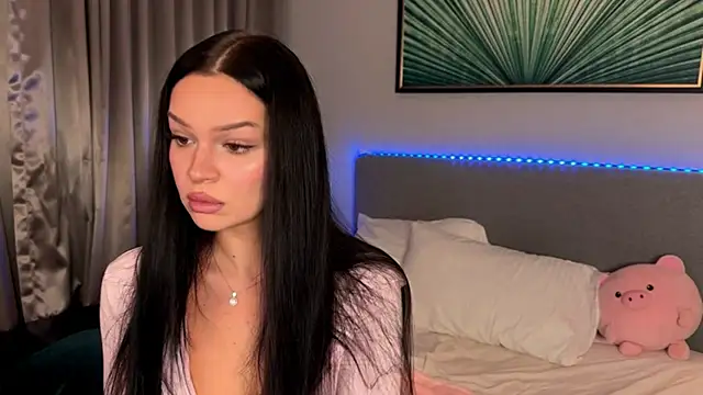  nitro emily  online show from March 29, 10:33 pm