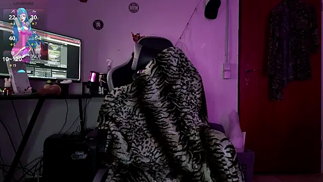 kimberjames84 online show from March 9, 9:29 pm