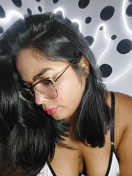 missmelissa  online show from May 23, 12:48 pm