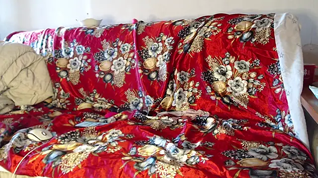 larawet online show from February 13, 6:15 pm