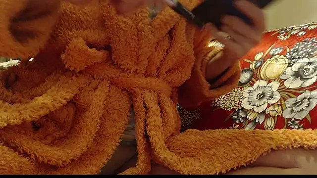 larawet online show from January 14, 12:54 am