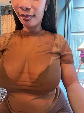   Nessa   online show from July 31, 11:31 am