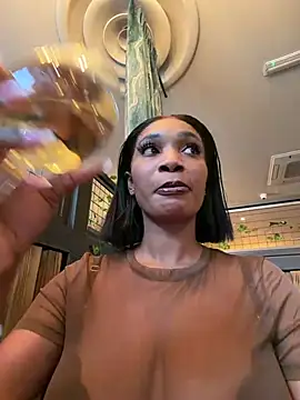   Nessa   online show from May 8, 11:47 am