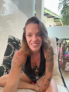 mommyselenafit  online show from March 21, 6:47 am