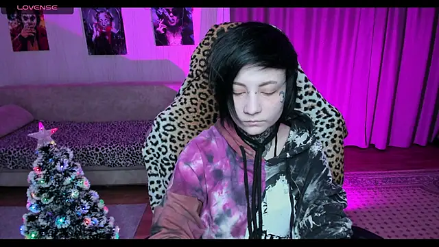 Snapshot of acid_trip1l chatting on December 12, 6:42 pm acid trip1l online show from December 12, 6:42 pm