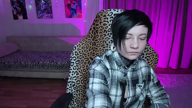 Snapshot of acid_trip1l chatting on March 10, 8:34 pm acid trip1l online show from March 10, 8:34 pm