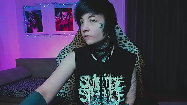 Snapshot of acid_trip1l chatting on September 27, 8:37 pm acid trip1l online show from September 27, 8:37 pm