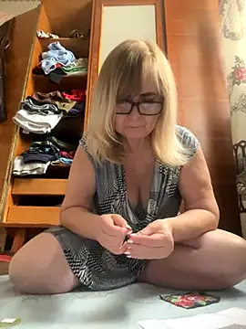 Irina2909xh online show from October 19, 10:29 am