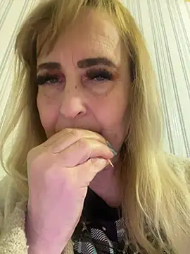 Irina2909xh online show from January 11, 8:27 pm