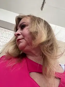 Snapshot of Irina2909@xh chatting on February 6, 9:38 am Irina2909xh online show from February 6, 9:38 am