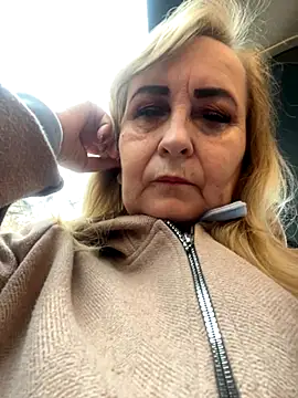 Irina2909xh online show from November 27, 10:59 am