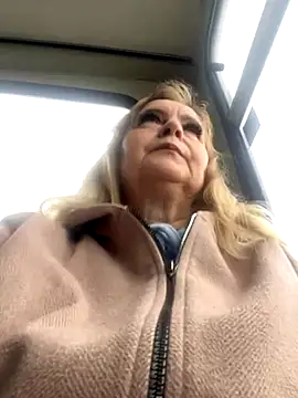 Irina2909xh online show from November 12, 12:20 pm