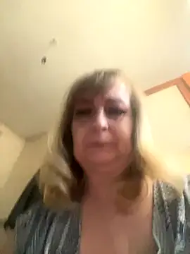 Snapshot of Irina2909@xh chatting on September 21, 9:58 am Irina2909xh online show from September 21, 9:58 am