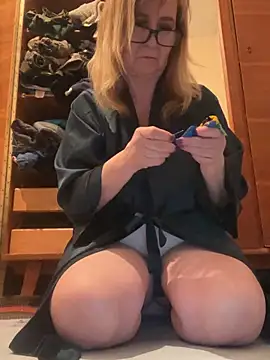 Irina2909xh online show from March 8, 2:04 am