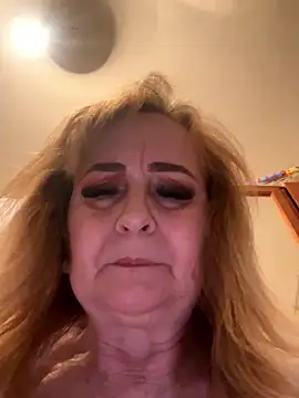 Irina2909xh online show from April 4, 10:49 pm