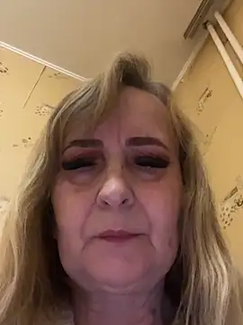 Irina2909xh online show from April 8, 11:17 pm