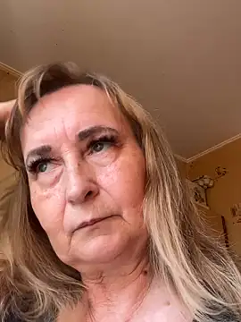 Snapshot of Irina2909@xh chatting on July 15, 3:41 pm Irina2909xh online show from July 15, 3:41 pm