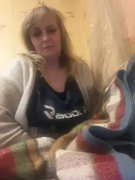 Snapshot of Irina2909@xh chatting on May 4, 12:47 am Irina2909xh online show from May 4, 12:47 am