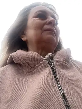 Irina2909xh online show from March 19, 1:44 pm