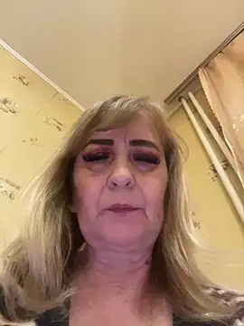 Snapshot of Irina2909@xh chatting on September 30, 10:27 pm Irina2909xh online show from September 30, 10:27 pm