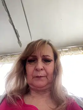Snapshot of Irina2909@xh chatting on April 28, 10:41 am Irina2909xh online show from April 28, 10:41 am