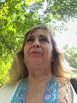 Snapshot of Irina2909@xh chatting on July 16, 12:13 pm Irina2909xh online show from July 16, 12:13 pm