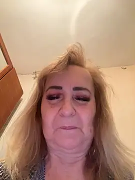 Irina2909xh online show from November 2, 11:32 pm