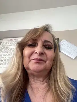 Snapshot of Irina2909@xh chatting on June 11, 10:01 am Irina2909xh online show from June 11, 10:01 am