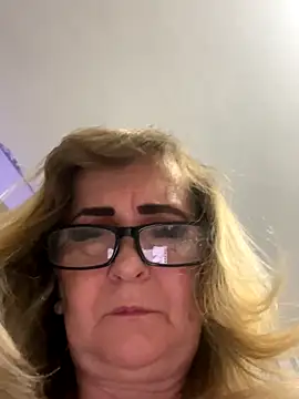 Snapshot of Irina2909@xh chatting on September 14, 10:43 pm Irina2909xh online show from September 14, 10:43 pm