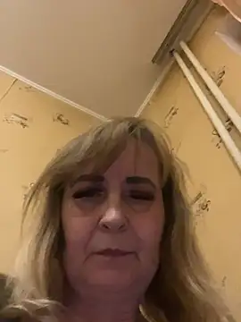 Irina2909xh online show from March 29, 10:33 pm