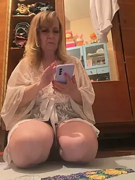 Snapshot of Irina2909@xh chatting on May 23, 9:14 pm Irina2909xh online show from May 23, 9:14 pm