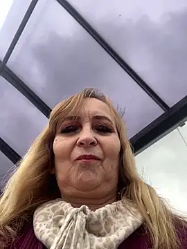 Irina2909xh online show from April 10, 11:28 am