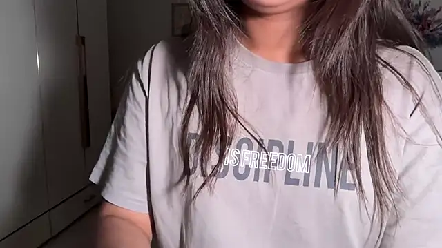 Snapshot of selen_5 chatting on July 16, 6:16 pm selen 5 online show from July 16, 6:16 pm