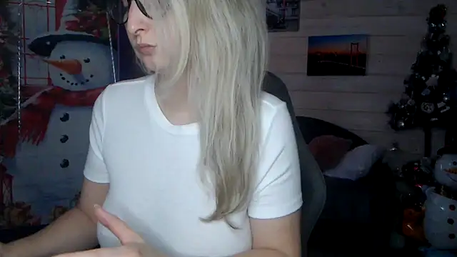 RubiLakros online show from January 13, 9:02 am