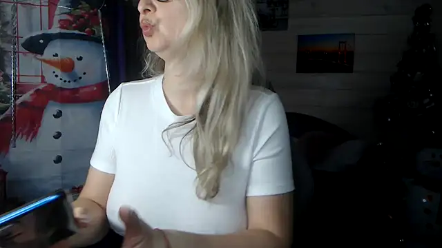 RubiLakros online show from January 12, 9:49 am