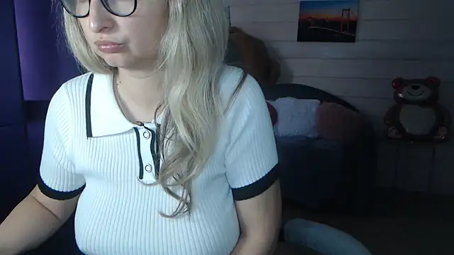 RubiLakros online show from April 24, 9:44 am