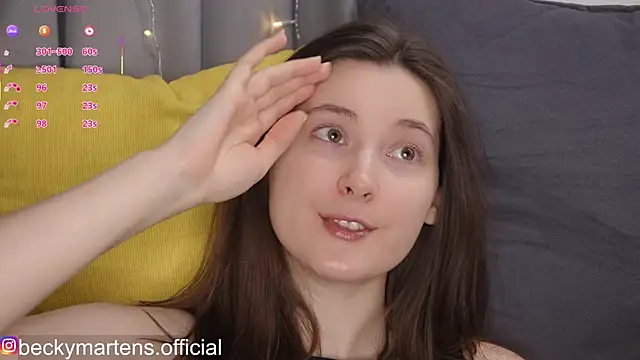 Snapshot of BeckyMartens chatting on February 8, 4:43 am BeckyMartens online show from February 8, 4:43 am